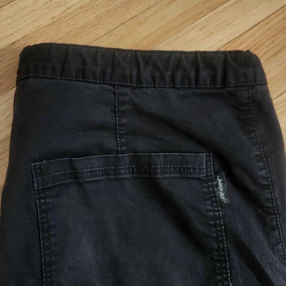 H&M Men’s Black Loose-Fit Cargo Pants — 36x30 • Adjustable Strap Belt - Picture 3 of 7